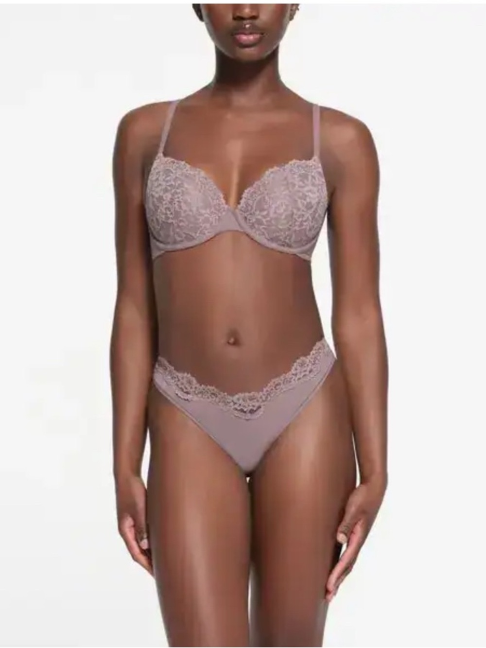 Skims Fits Everybody Lace Tshirt Bra